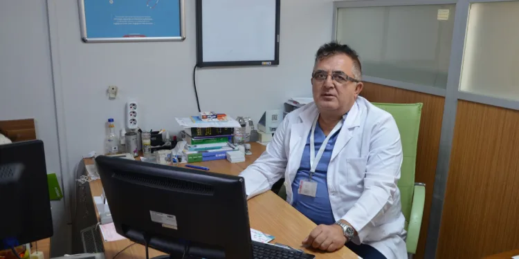 Karnında kitle tespit edildi, henüz 22 saatlikken ameliyat edildi