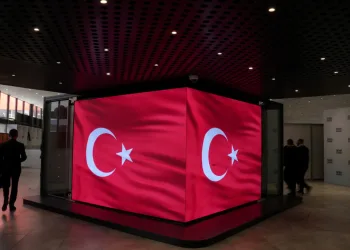 SAHA EXPO’da tüm LED ekranlara Türk bayrakları yansıtıldı