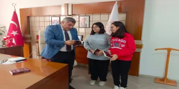 56 öğrencinin kaleme aldığı şiir kitabı yayınlandı