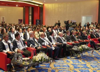 İGÜ, Binali Yıldırım’a Fahri Doktora Diploması tevcih etti