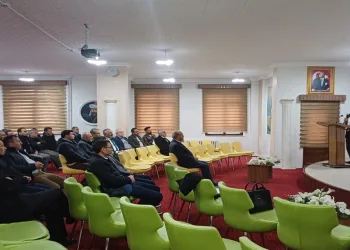 Okul müdürlerine bilim fuarlarıyla ilgili bilgilendirme yapıldı