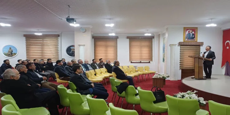 Okul müdürlerine bilim fuarlarıyla ilgili bilgilendirme yapıldı