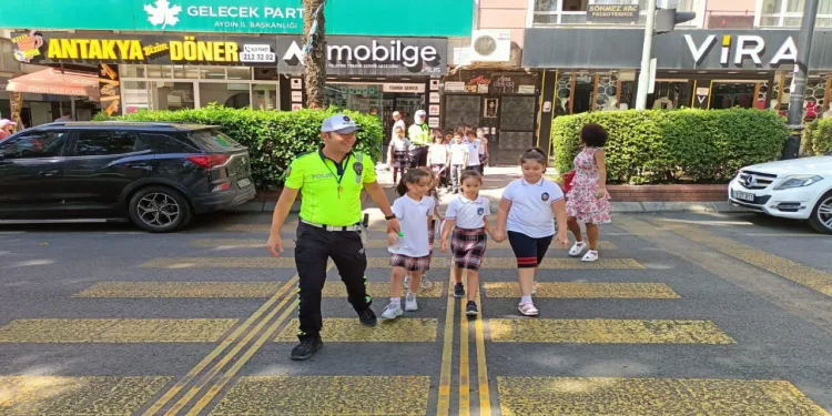 Okul çevreleri denetleniyor