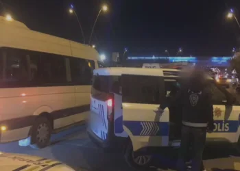 Drift yapan sürücü hem ehliyetinden hem aracından oldu