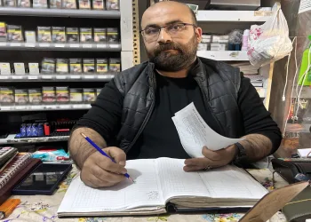Hayırsever, 13 depremzede ailenin 40 bin TL’lik bakkal borcunu ödedi
