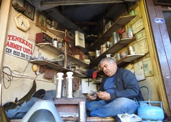 Baba ve dede mesleğini yaşatıyor