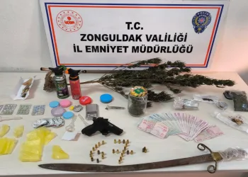 Times Meydanı’nda dünyaya seslerini duyurdular