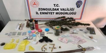 Times Meydanı’nda dünyaya seslerini duyurdular