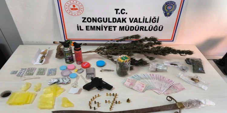 Times Meydanı’nda dünyaya seslerini duyurdular