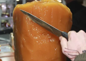 Baldan döner