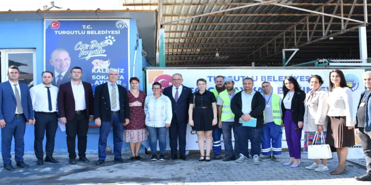 Sahiplendirme ve kısırlaştırma çalışmaları sürüyor