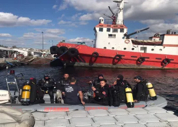 İtfaiye ekibi, İstanbul Boğazı’ndaki tatbikata katıldı