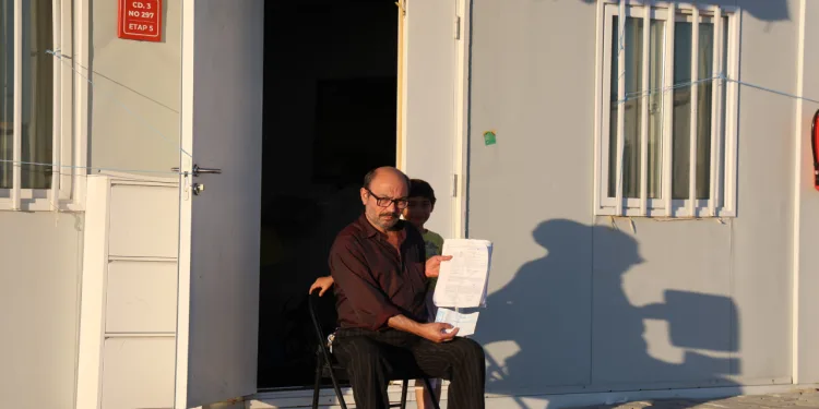 Sazan sarmalı yöntemiyle otomobilini kaptırdı