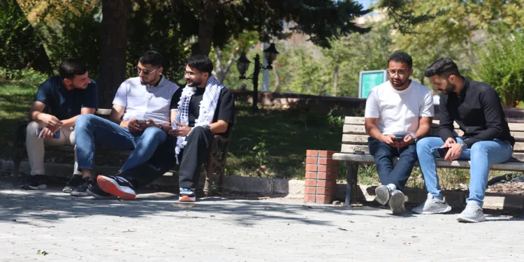 En büyük destekçileri savaştaki aileleri