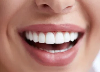 Dişi için verilen iğne yüzünden 7 aydır topallıyor