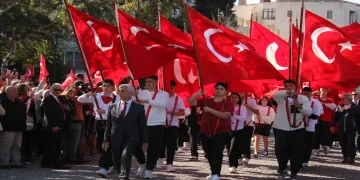Çanakkale’de 29 Ekim coşkuyla kutlandı