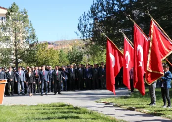 Hizan’da 29 Ekim Cumhuriyet Bayramı kutlandı