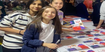 Kitap Fuarı’ndaki genç yazarlardan anlamlı proje