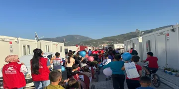 ‘Cumhuriyet Treni’ ile konteyner kentte tur attı