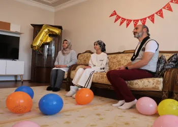 Lösemi hastalığını yendiği gün, 3 bayramı bir anda kutladı