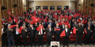 Bugün tüm şiirler Cumhuriyet için
