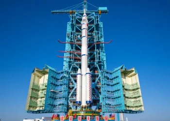 Çin’in 14. mürettebatlı uzay görevi “Shenzhou-19” resmen başladı