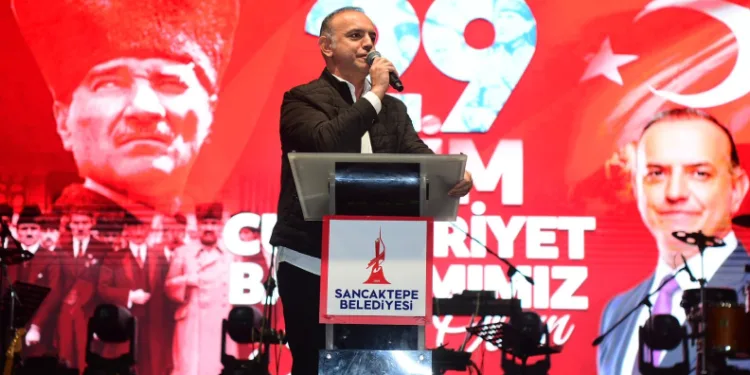 Sancaktepe’de Cumhuriyet’in 101’inci yılı coşkuyla kutlandı