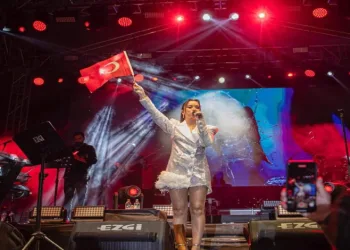 Kuşadası’nda Cumhuriyet Bayramı kutlamaları zirve yaptı