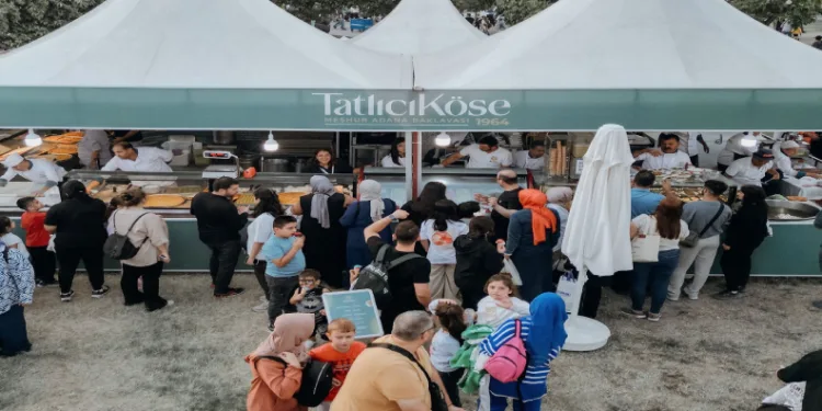 Adana Baklavası, lezzet festivalinde tam not aldı