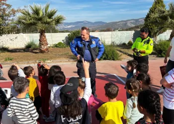 Milas’ta miniklere polislik mesleği tanıtıldı
