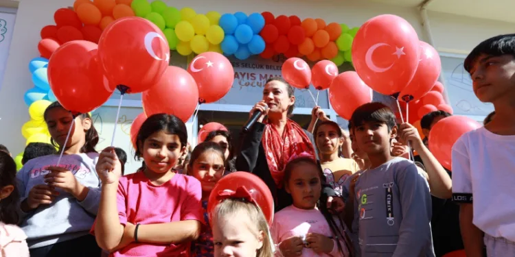 Sengel, Şen Çocuk Atölyesini çocuklarla buluşturdu
