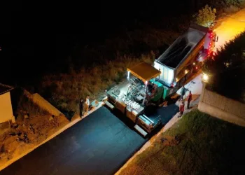 Trafiğini rahatlayacak yeni yol asfaltlanıyor