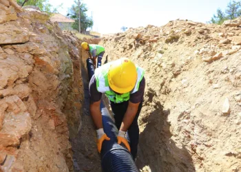 100 metrelik yeni kanalizasyon hattı