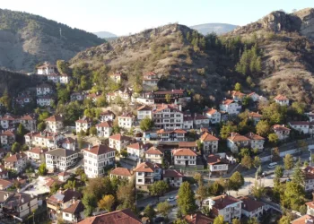 Osmanlı kasabasında sonbahar güzelliği