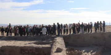 Ortaokul öğrencileri Tavşanlı Höyüğü’nde