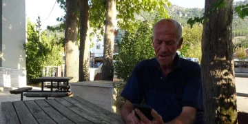 Polis rolündeki dolandırıcıdan kurtuluşu polisleri bile şaşırttı