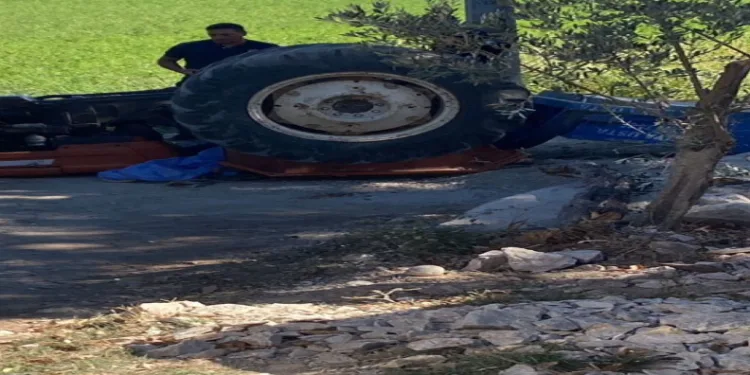 Traktör devrildi: 1 kişi hayatını kaybetti