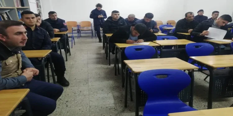 Jandarma personellerine hayvan sevkleri ve yol kontrolleriyle ilgili eğitim verildi