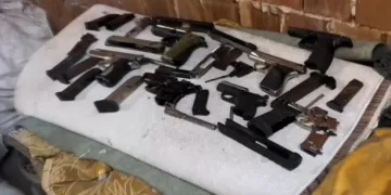 Silah kaçakçılarına operasyon: 2 gözaltı
