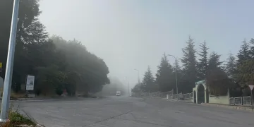 Eskişehirliler güne sis ile uyandı