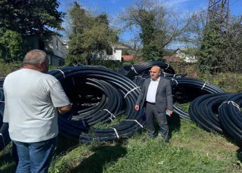 Altunçay köyünde isale hattı