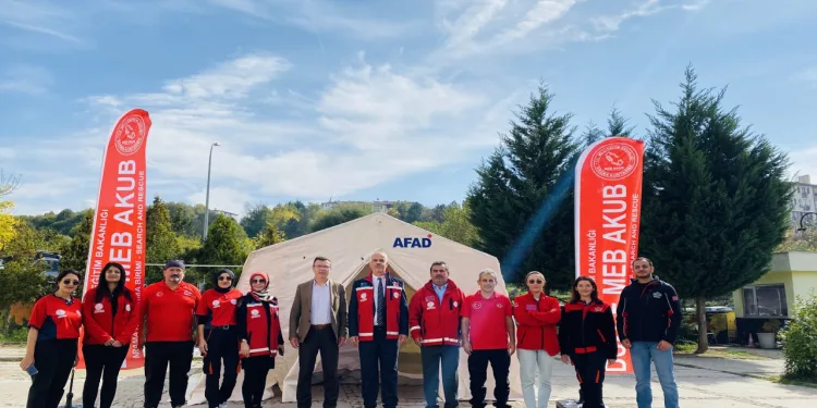 Öğrenciler afette yapması gerekenleri öğrendi