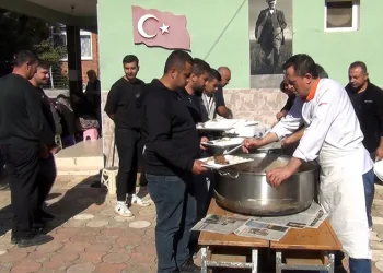 Kumbaba köyünde kurbanlar kesildi, şükür duaları yapıldı