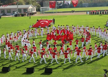 Cumhuriyet’in 101. yılında zaferin dansı sahnelendi