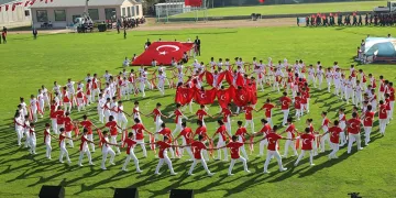 Cumhuriyet’in 101. yılında zaferin dansı sahnelendi