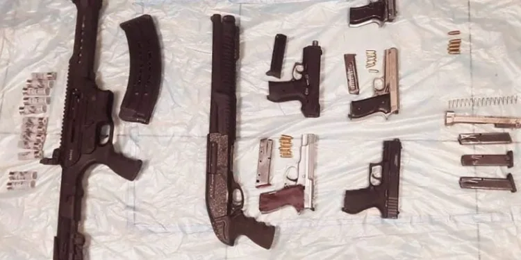 Manavgat’ta kamyonet ile otomobil çarpıştı: 2 yaralı