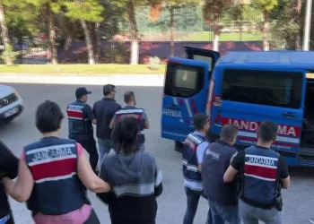 Öğrenciler ile terör örgütü mensuplarını buluşturan dernek yöneticisi yakalandı
