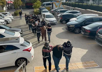 Didim’de 21 düzensiz göçmen yakalandı
