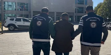Kilis’te 18 göçmen ile yakalan organizatör tutuklandı