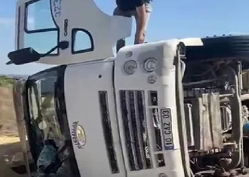 Alkollü şahıs acil servisi birbirine kattı